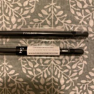 Furless Cosmetics brush